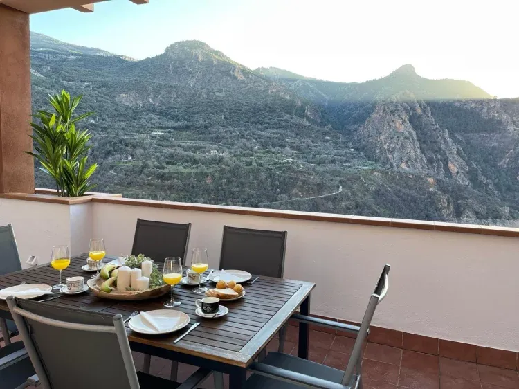 Imagen de Terraza y vistas