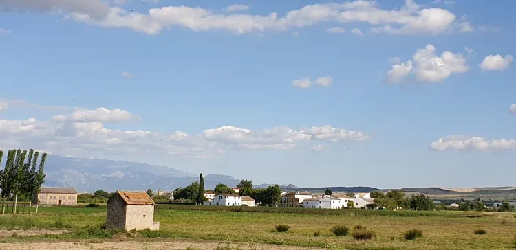 Imagen de vista lejana del pueblo de la PAZ