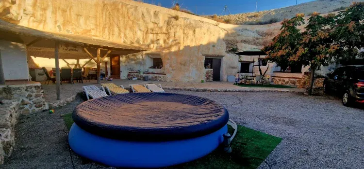 Imagen de Exterior: barbacoa, piscina, jard&iacute;n, parking, terrazas,..