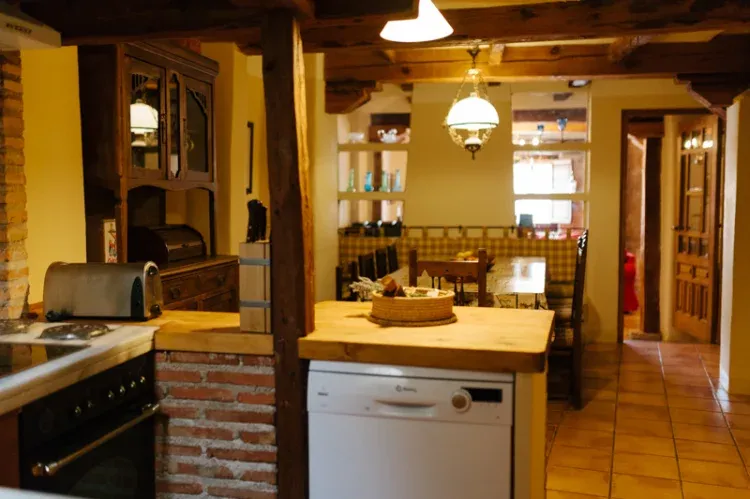 Imagen de Zona cocina y comedor