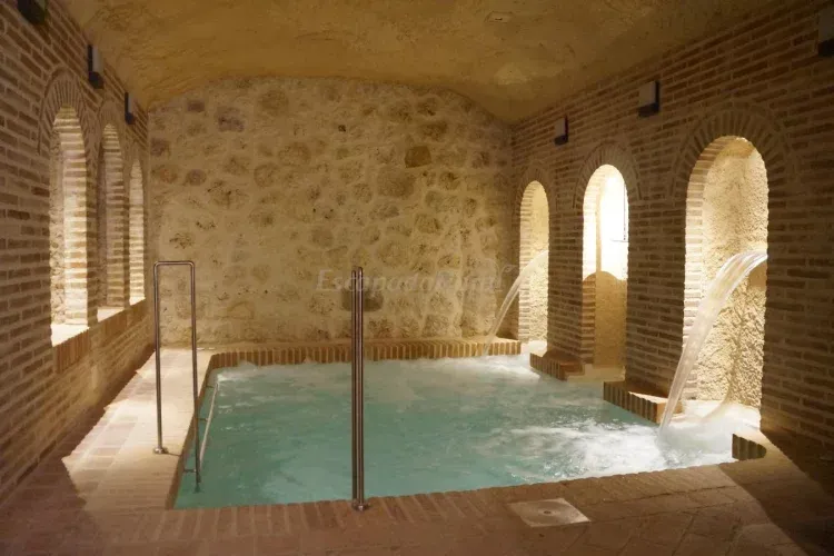 Imagen de Piscina climatizada/spa. Zona común