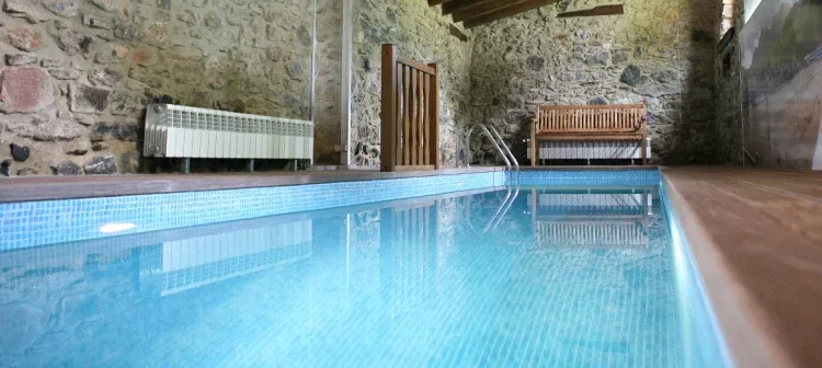Imagen de piscina climatizada