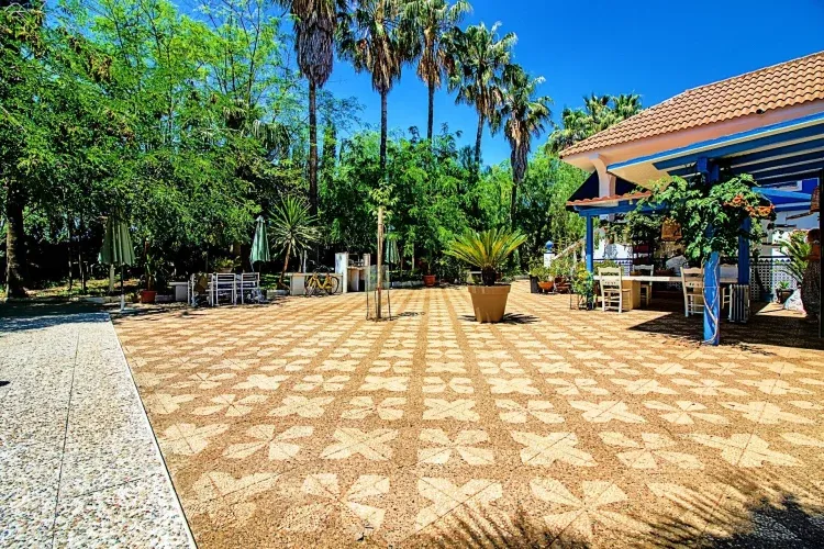 Imagen de JARDINES