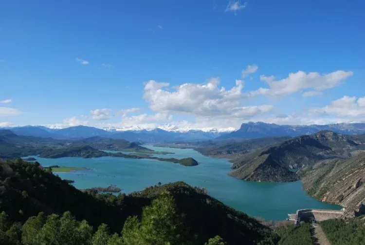 Imagen de Vista desde los castillos de Samitier