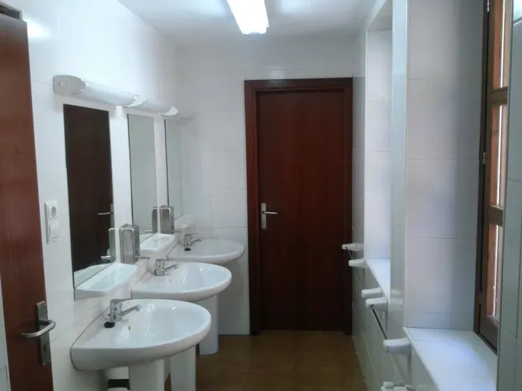 Imagen de Baños 1ª planta