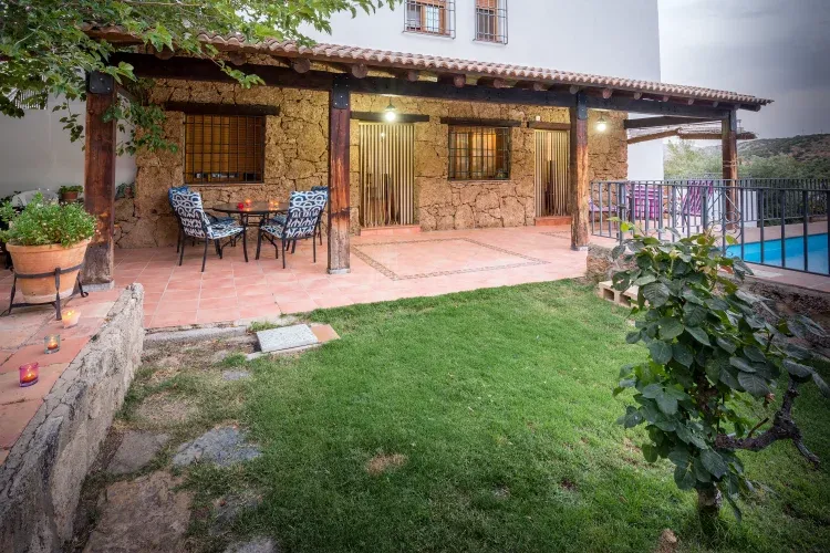 Imagen de porche y jardin