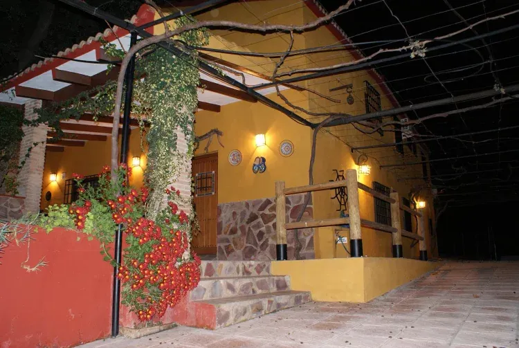 Imagen de Lateral cortijo y parte del porche
