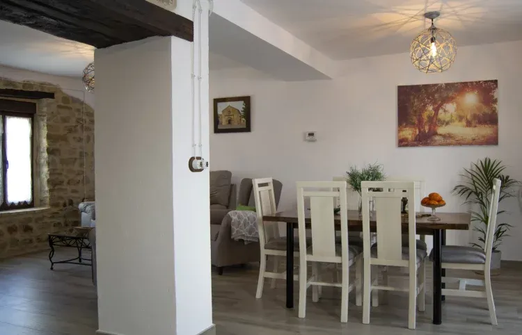 Imagen de salón comedor