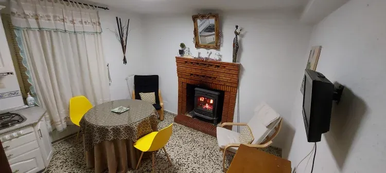 Imagen de Cocina / Chimenea "Lunares y Salinera"