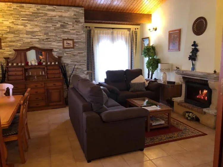 Imagen de Salon con la chimenea