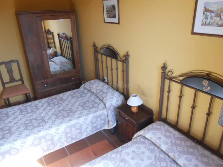 Imagen de Dormitorio doble con camas individuales