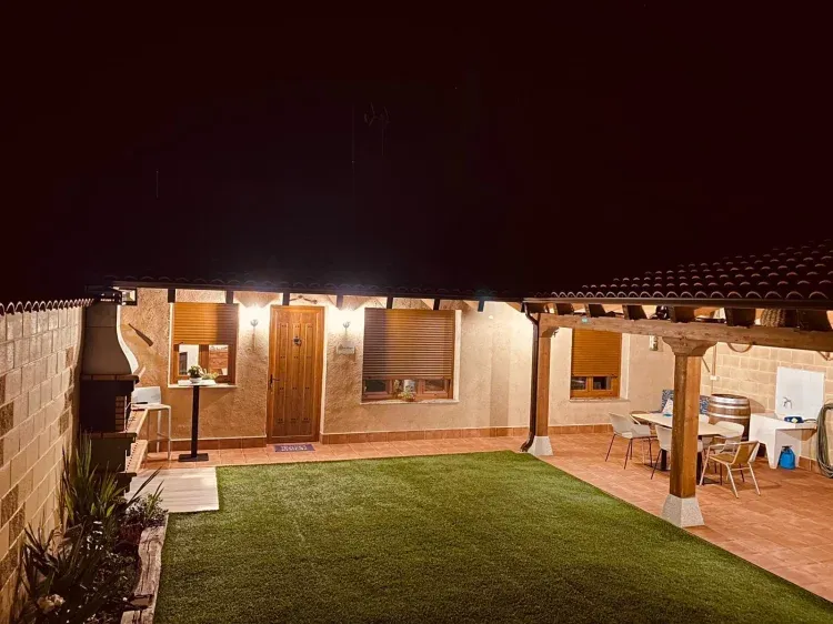 Imagen de Vivienda de noche