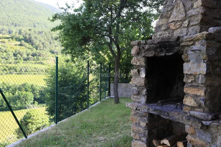 Imagen de Jardín con barbacoa