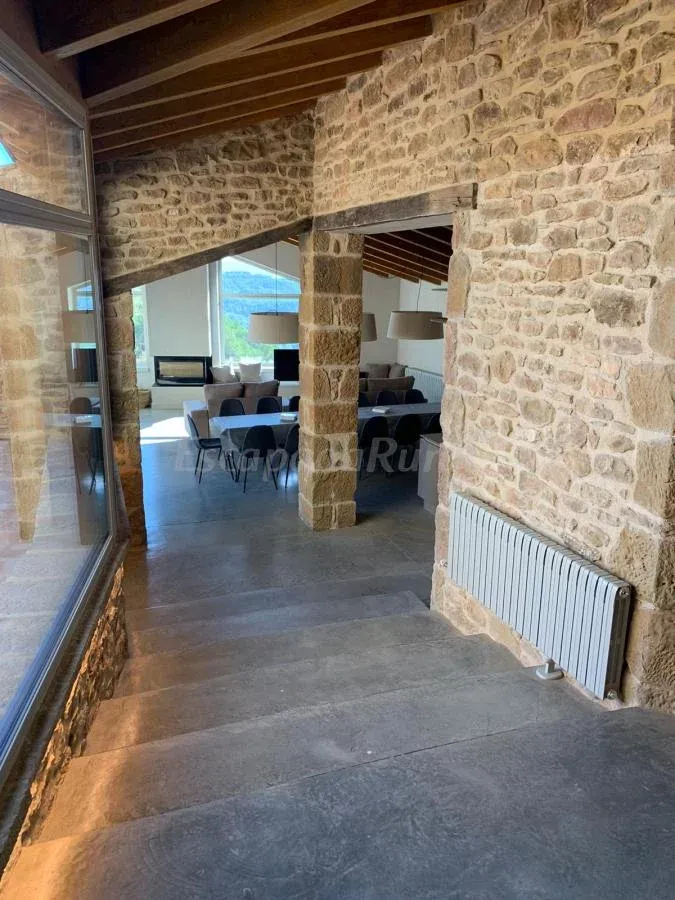 Imagen de Entrada en la cocina - comedor - sala de estar