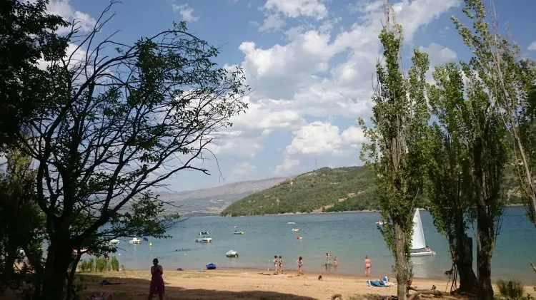 Imagen de Playa del Lago San Antoni de Talarn  en Camping Gaset