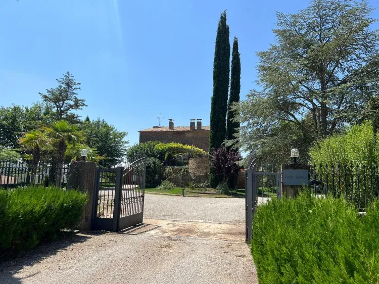 Imagen de Entrada jardín