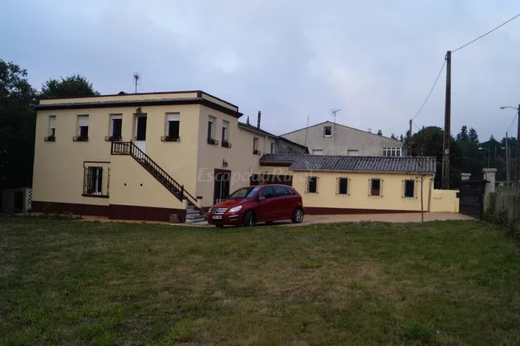 Imagen de Fachada y finca