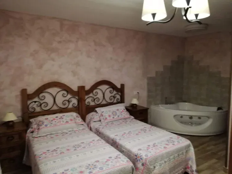 Imagen de Habitación con jacuzzi privado