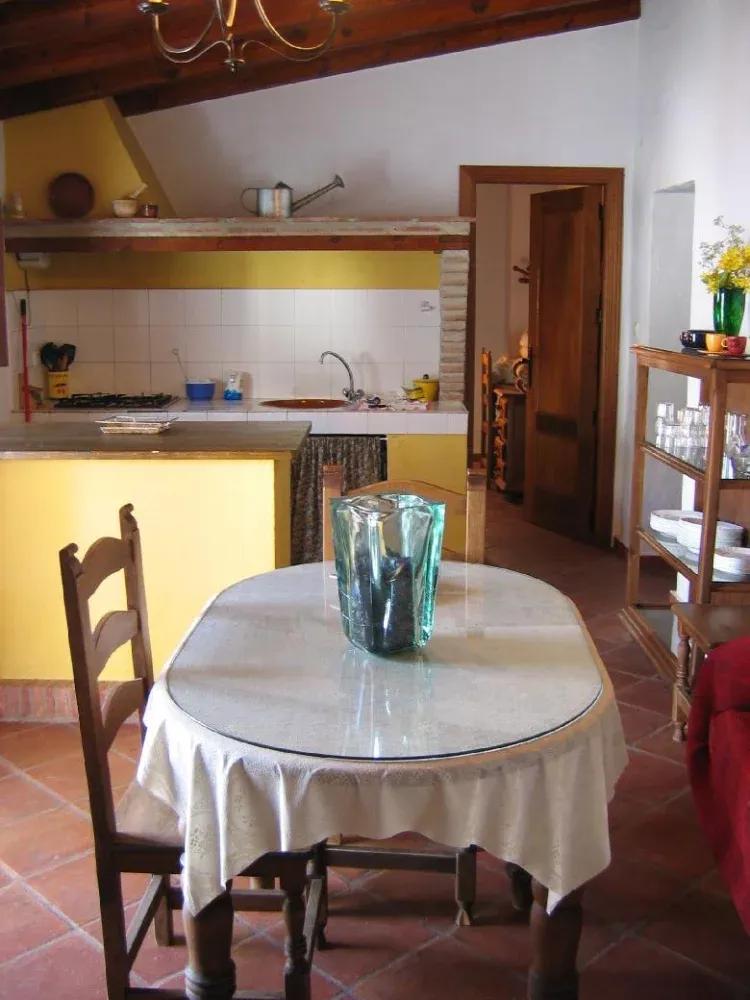 Imagen de cocina americana totalmente equipada