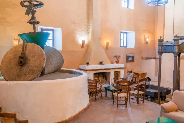 Imagen de Salón con chimenea