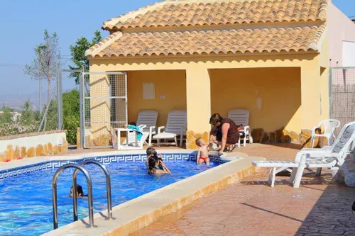 Imagen de piscina zona comun