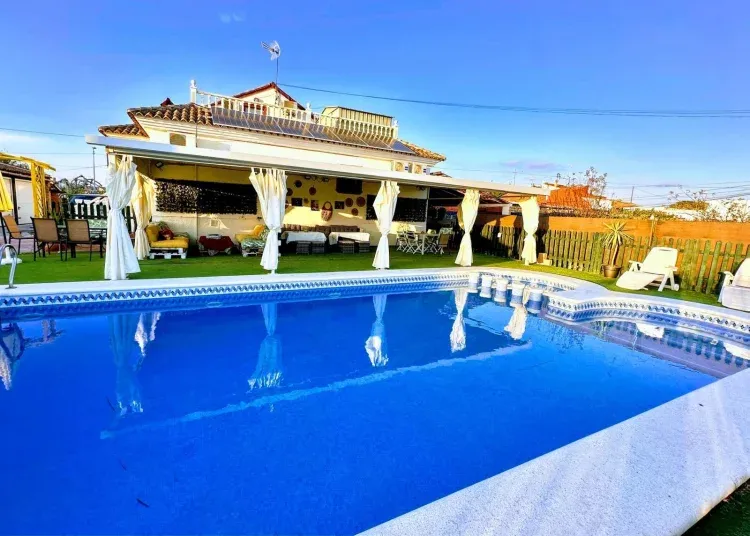 Imagen de piscina exterior