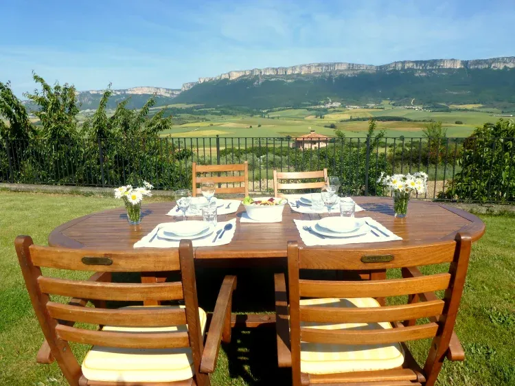 Imagen de Casa rural Navarra con jardín