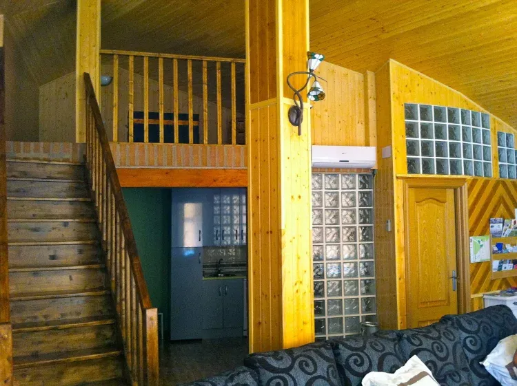 Imagen de Salón y altillo