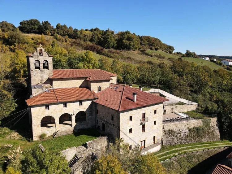 Imagen de Palacio de aralar e iglesia