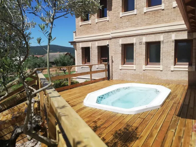 Imagen de Jacuzzi Exterior para 10 personas