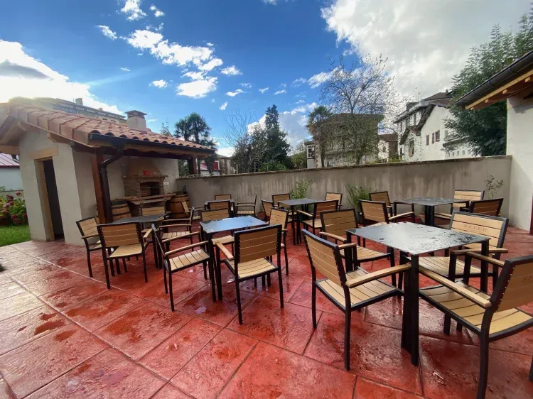 Imagen de Barbacoa y plazoleta