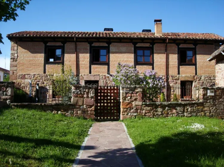 Imagen de Fachada principal de la casa
