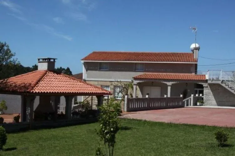 Imagen de Fachada de toda la casa