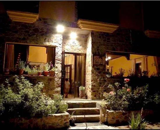 Imagen de Fachada nocturna