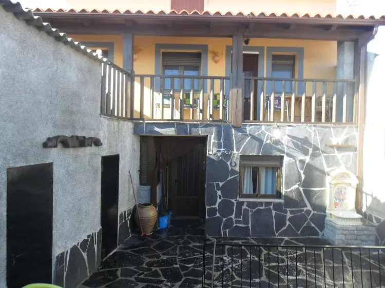 Imagen de entrada desde el patio