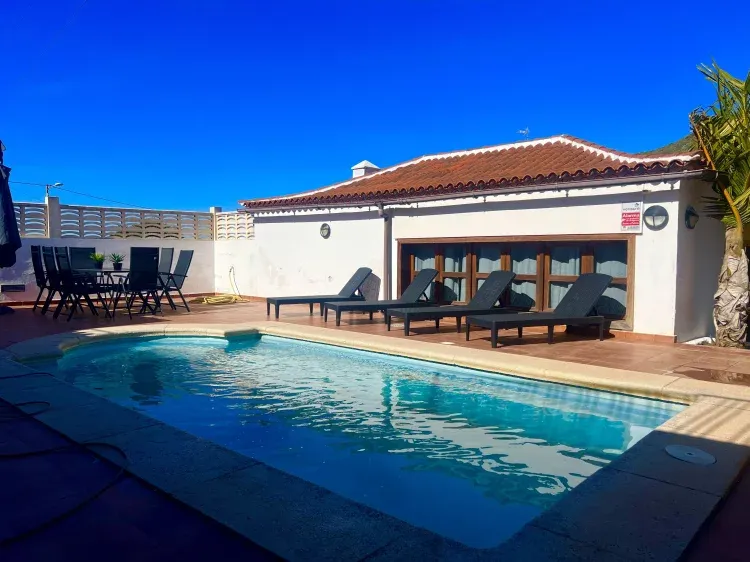 Imagen de PISCINA