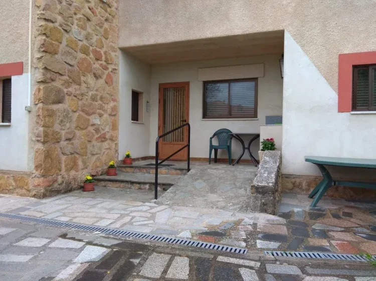 Imagen de Entrada y Porche Norte