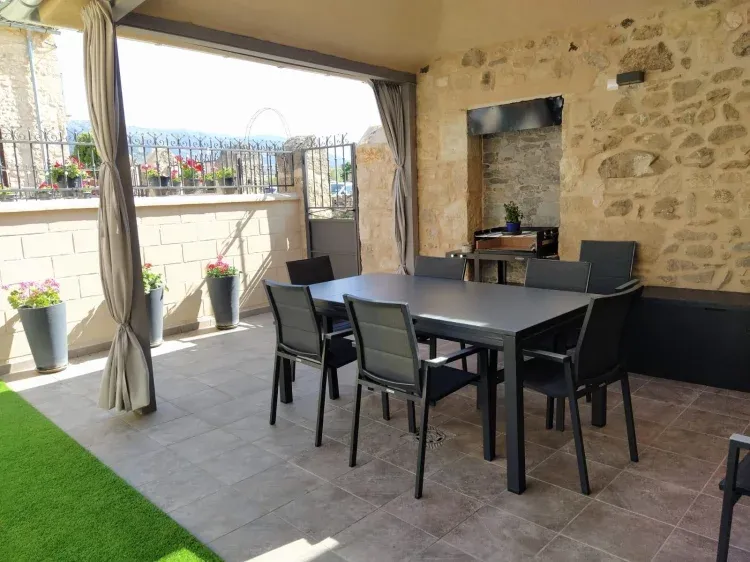 Imagen de Patio con barbacoa