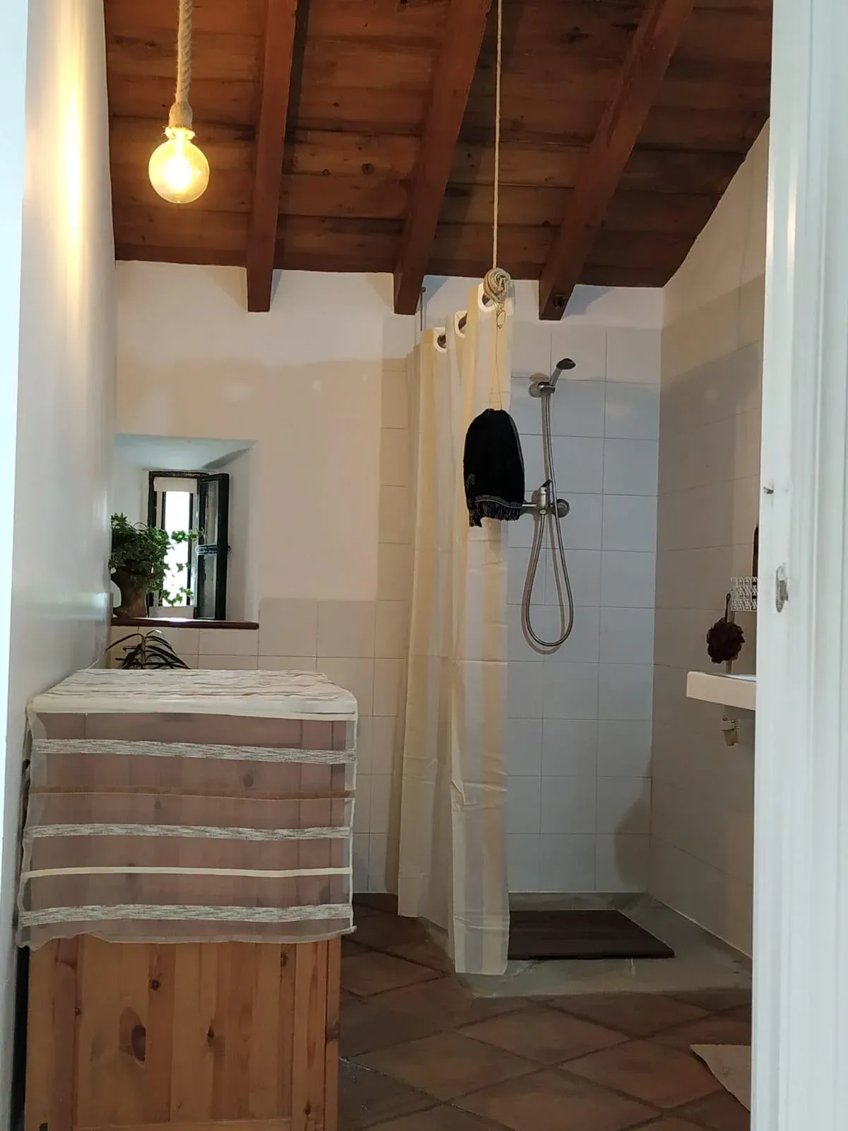 Imagen de Baño adaptado para discapacitados (1 de 3)