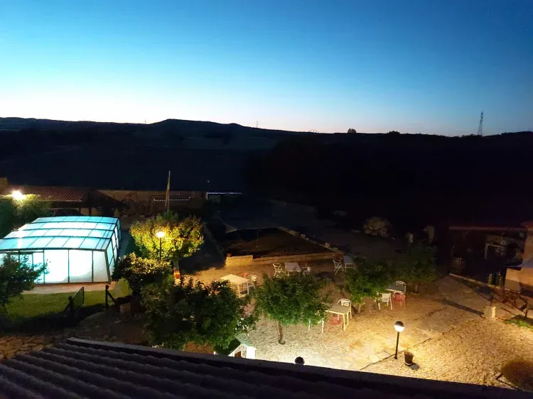 Imagen de Piscina y terraza