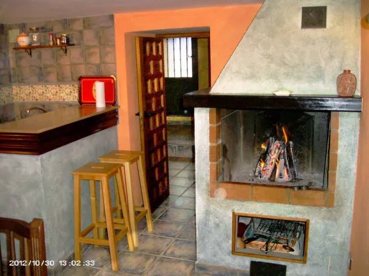 Imagen de Bodega con chimenea