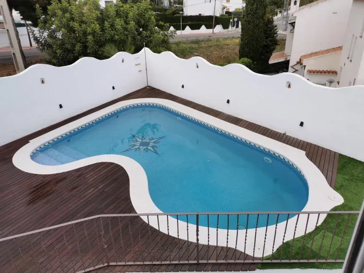 Imagen de Piscina exterior