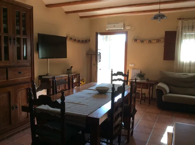 Imagen de Amplia mesa