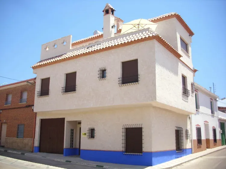 Imagen de Camuñas Rural  Fachada de la casa
