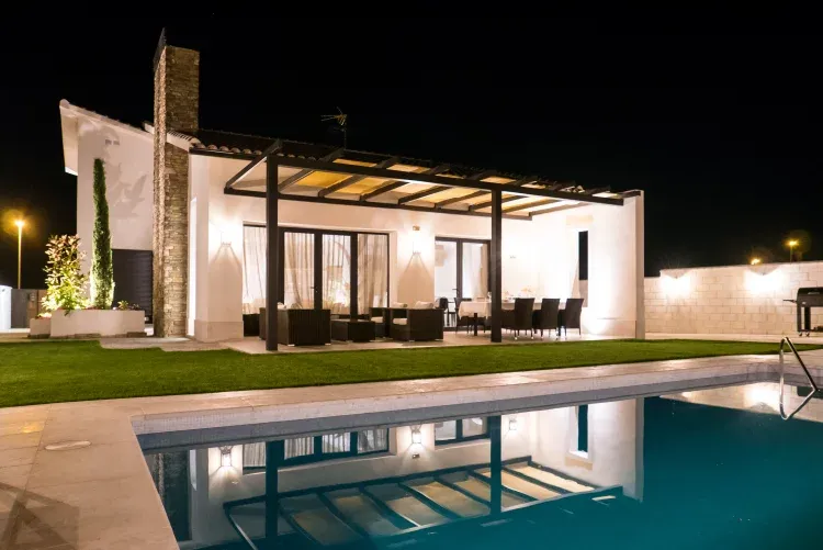 Imagen de piscina-jardin