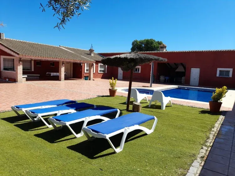 Imagen de Patio con piscina