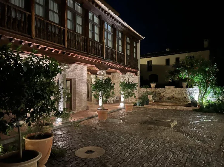 Imagen de Fachada Suit Principal