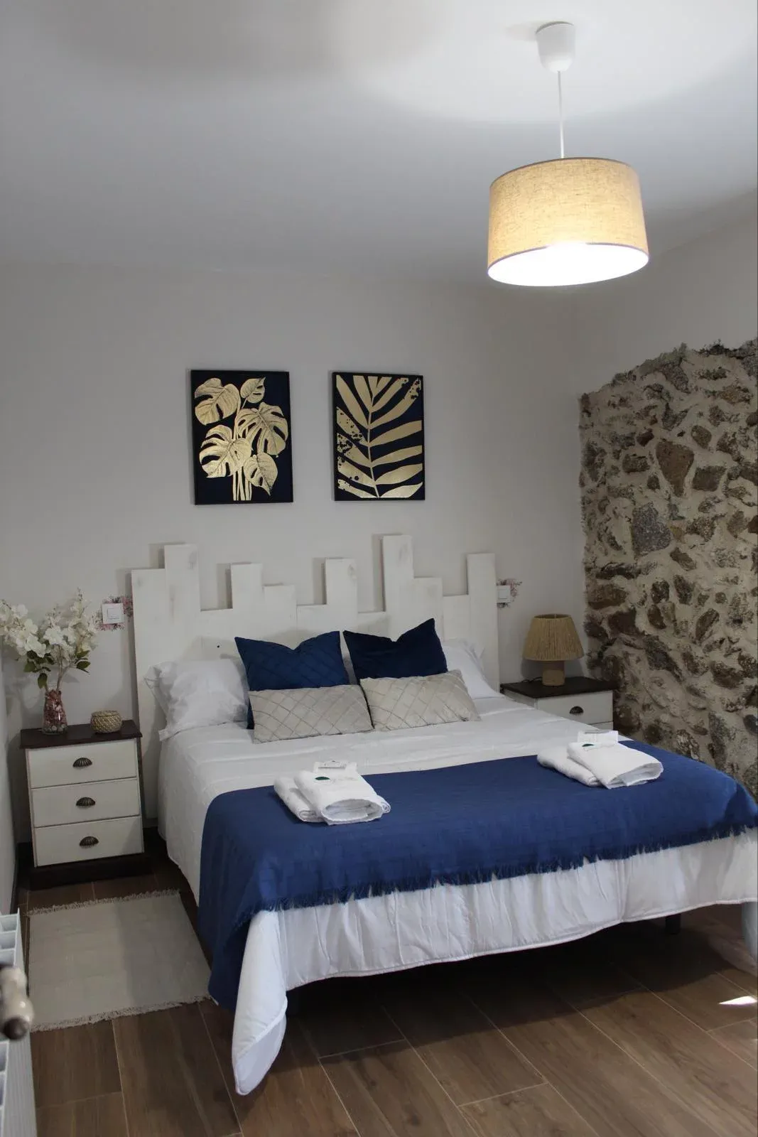 Imagen de Amplia y comoda cama para un buen descanso