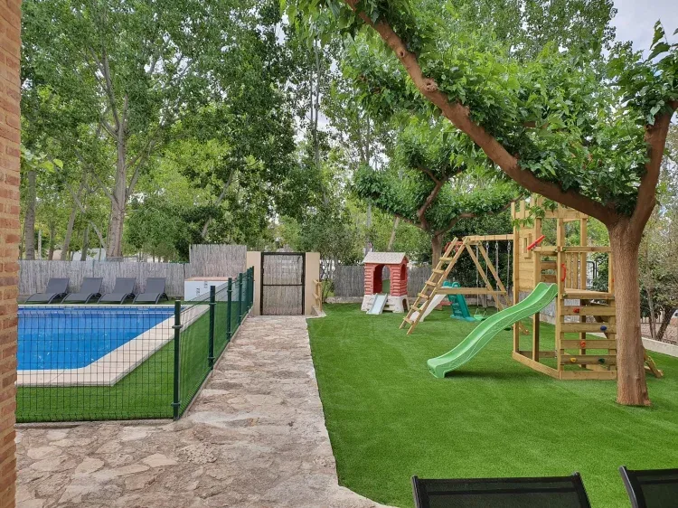 Imagen de Jardín-piscina