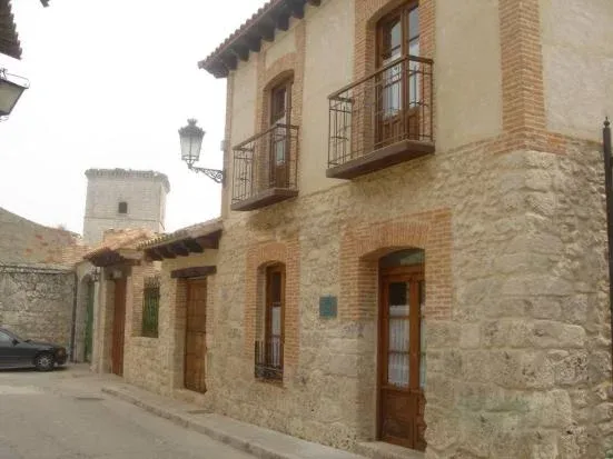 Imagen de Fachada y vista del castillo